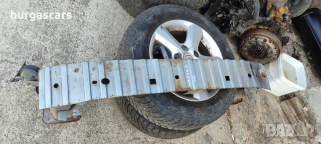 Основа предна броня Mazda 3 - 40лв, снимка 2 - Части - 50879805