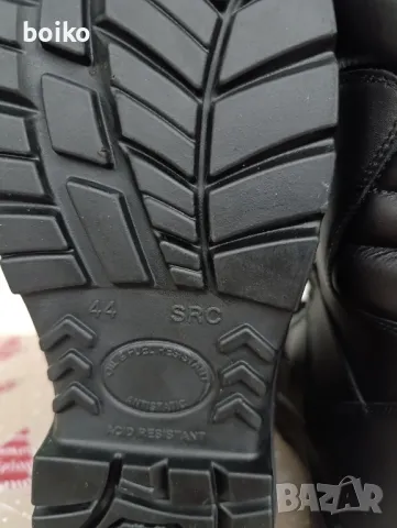 Български кубинки от естествена кожа,номер 44 удобни и здрави.