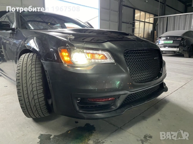 Комплект предна SRT броня с DRL и халогени за Chrysler 300 2012 - 2023, снимка 9 - Части - 53407550