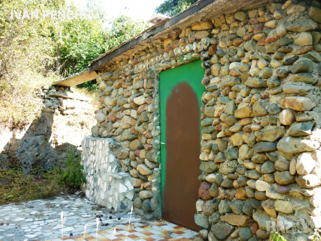 Продавам малка вила , снимка 3 - Вили - 53089897