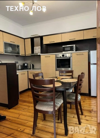 Давам под наем тристаен апартамент 88кв център