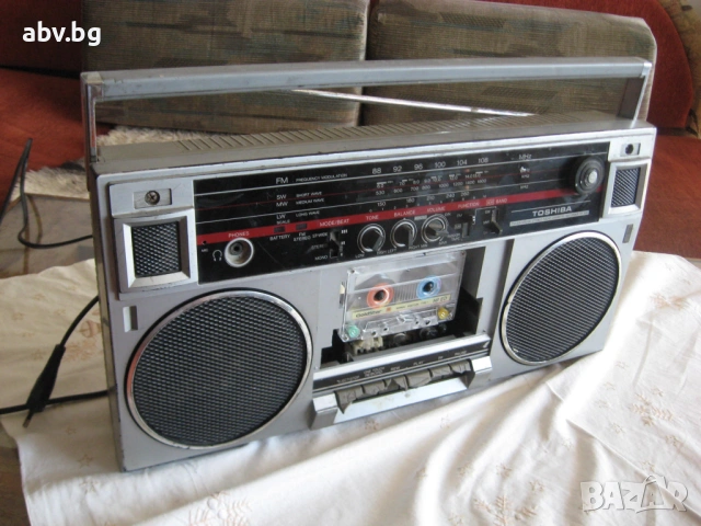 радио кастофон  ТОШИБА     RT 90 S