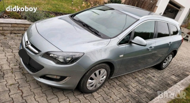 Opel Astra J 1.7, снимка 4 - Автомобили и джипове - 53537643