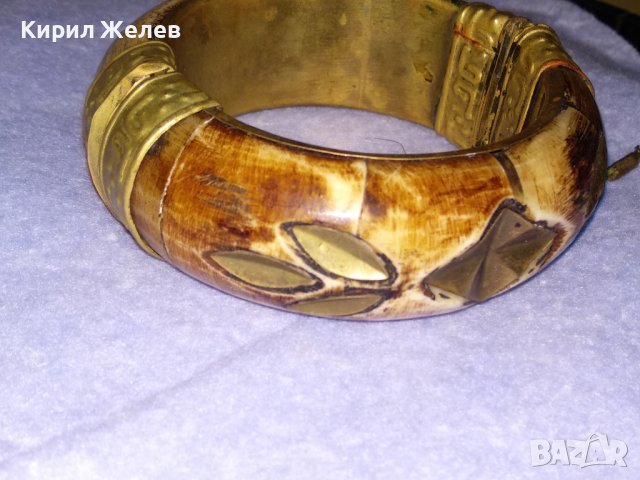 СТАРА ТИБЕТСКА ТРАДИЦИОННА БРОНЗОВА ГРИВНА с КАМИЛСКА КОСТ с НУЖДА от ЛЕК РЕМОНТ на ЩИФТА! 24374, снимка 8 - Антикварни и старинни предмети - 41191849