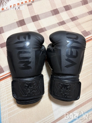 Боксови ръкавици Venum Elite 14oz