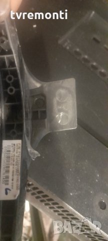 Стойкa за телевизор LG модел 32LK500PLA, снимка 4 - Стойки, 3D очила, аксесоари - 34284524