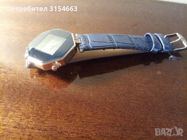 Дамски часовник , снимка 4 - Дамски - 41758559