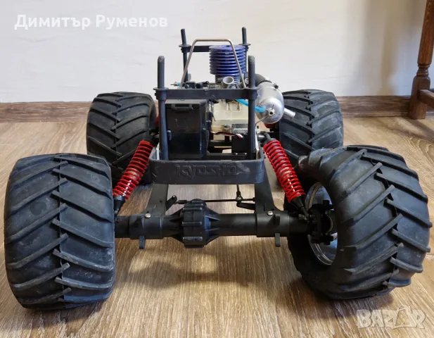 KYOSHO MAD FORCE 1/8 GP – RC Monster Truck 4WD