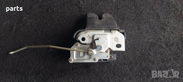 Ключалка Заден Капак Лексус ИС200 N, снимка 3 - Части - 41519005