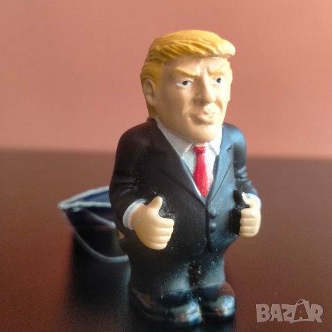 Ключодържател Президентът Доналд Тръмп нов !, снимка 13 - Колекции - 44459969
