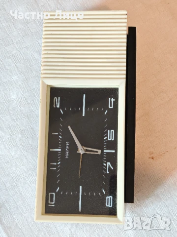 Супер Рядък Руски Соц СССР Настолен Часовник с Латерна