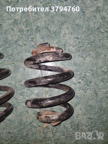 Пружини задни за Фолксваген Транспортер Т4, снимка 2 - Части - 41648683