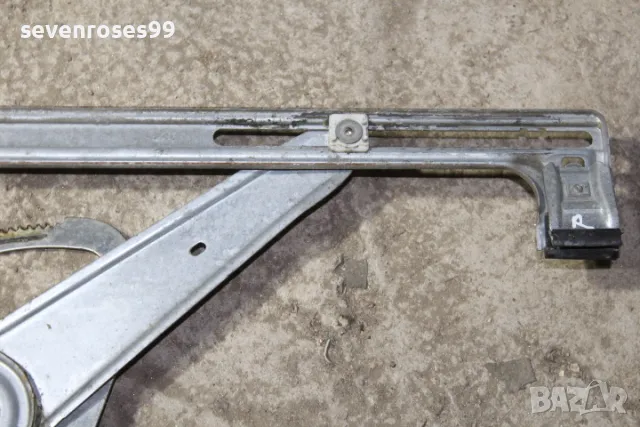 Механизъм стъкло предно дясно Форд Ц макс 1 2005 Ford C Max 1  3M51-R23200-BC, снимка 4 - Части - 49833603