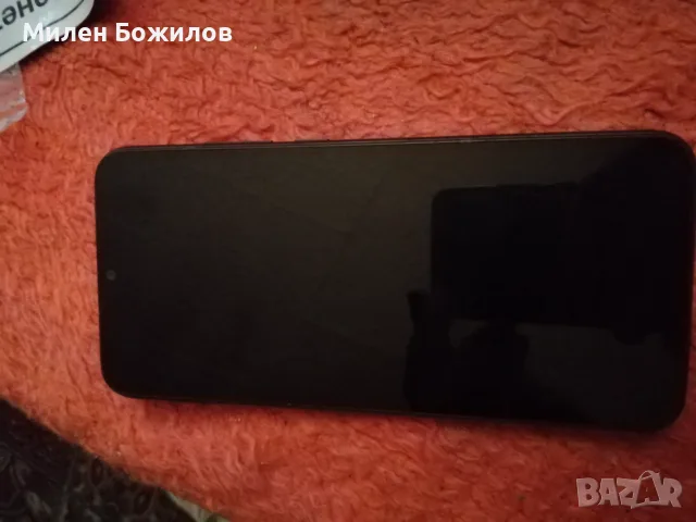 Продавам телефон доста запазен с издръжлива батерия 1 ден. 