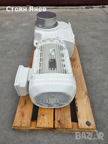 Мотор - Редуктор Sew Eurodrive KA97 DRN160M4/TF - 11 KW - НОВ, снимка 5 - Други машини и части - 51886694