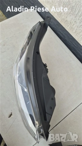 Комплект ляв и десен фар Kia Ceed година 2018 - 2025 код 92102J7050, 92101J750, снимка 5 - Аксесоари и консумативи - 53364511
