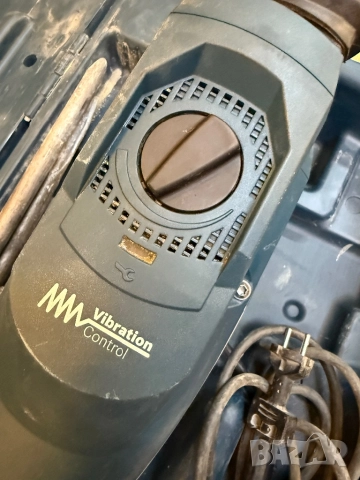 Къртач BOSCH GSH 11 VC, снимка 3 - Други инструменти - 52337093