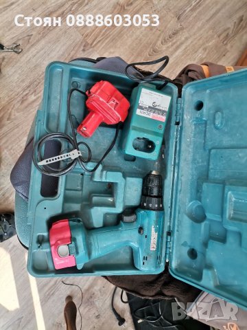 Продавам бормашина Макита със 2 батерий които са засмяна 0888603053 