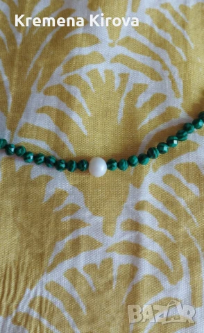 Чокър с естествени перла, малахит и стомана. Бижута Луди гъби. Ръчна изработка., снимка 3 - Колиета, медальони, синджири - 50654353