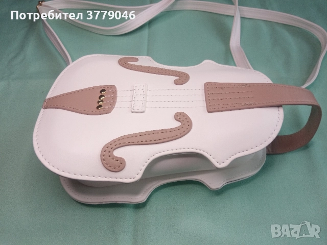 Дамска кожена чанта Китара, снимка 4 - Чанти - 51391165