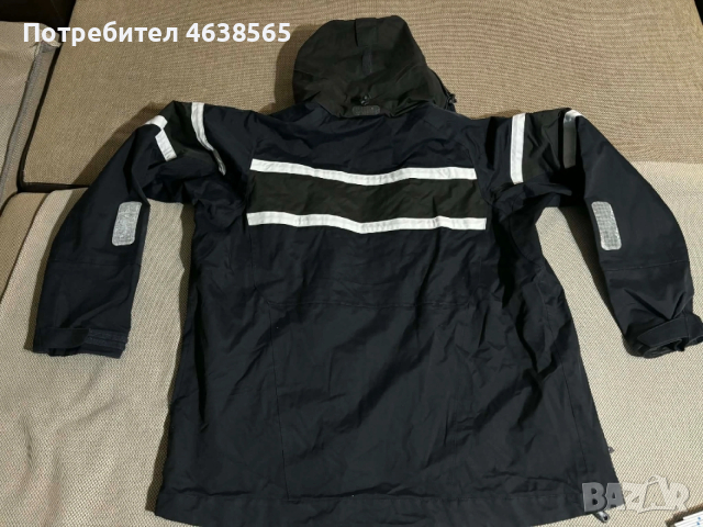 Helly Hansen мъжко яке, снимка 3 - Якета - 53527646