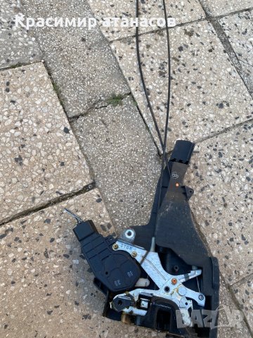 Брава на врата за Тойота Авенсис версо,задна дясна.2001-2004г, снимка 2 - Части - 35842497