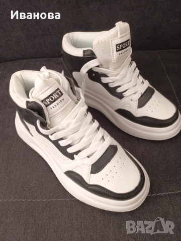 Дамски кецове