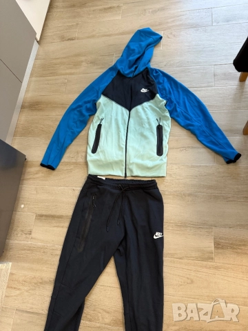 Мъжки анцуг С размер, снимка 2 - Спортни дрехи, екипи - 36242815