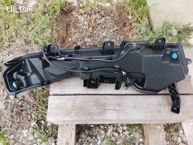 Дясна дневна светлина за Lexus NX 300 , снимка 6 - Части - 53740497