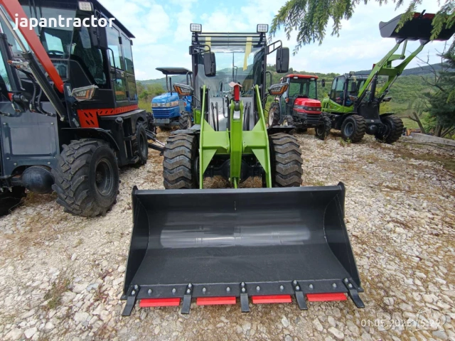 челен товарач чисто нов 