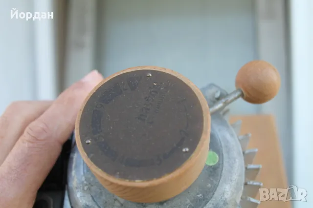 Немска мелничка за кафе и подправки ''Hawos'', снимка 17 - Антикварни и старинни предмети - 49988002