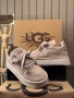 дамски маратонки UGG , снимка 1