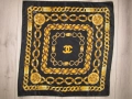 100 % оригинален черен дамски копринен шал на CHANEL / Шанел от Италия, снимка 3