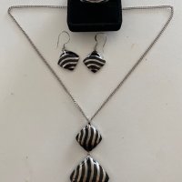 Сребърен комплект с черен оникс 925 от медальон обици и пръстен. , снимка 4 - Бижутерийни комплекти - 40711001