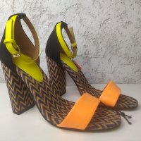 Дамски сандали на ток Reserved , снимка 1 - Дамски обувки на ток - 40819150