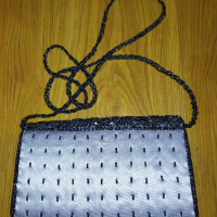 Нова елегантна чанта с мъниста и пайети , снимка 2 - Чанти - 36348965