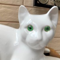 Голяма бяла порцеланова котка със зелени очи, снимка 2 - Антикварни и старинни предмети - 41351736