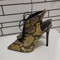 Змийски жълто-черни елегантни обувки , снимка 3 - Дамски елегантни обувки - 40309138