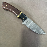 Ловен нож от Дамаска стомана с дръжка от палисандрово дърво и  кожена кания, снимка 6 - Ножове - 44014621