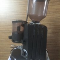  Професионална кафемелачка , снимка 2 - Кафе машини - 42331512
