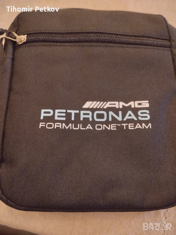 Черна чантичка Мерцедес Формула 1, Mercedes AMG, снимка 1