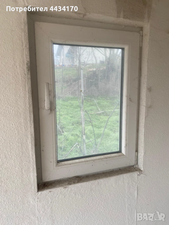 Спешно! 2 броя малки ПВЦ прозорци (демонтирани) – С рамка и стъклопакет, снимка 1