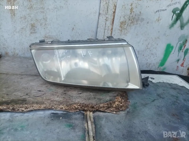 Десен фар за Шкода Фабия. 2000 год., снимка 1