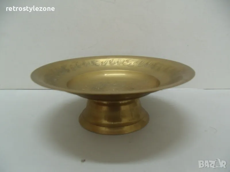 № 7887 стар малък метален / месингов съд  - диаметър 12,5 см , височина 4,5 см, снимка 1