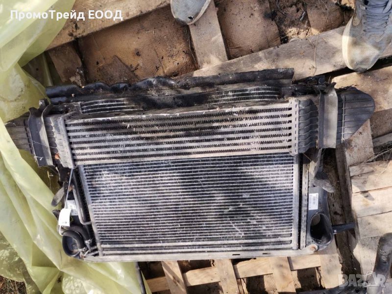 Воден радиатор интеркулер Мерцедес S320 Mercedes W220 A2205050388 46177-01 BEHR, снимка 1