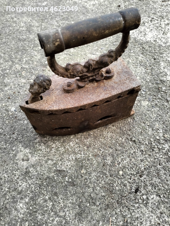 Стара ютия на жар, снимка 1