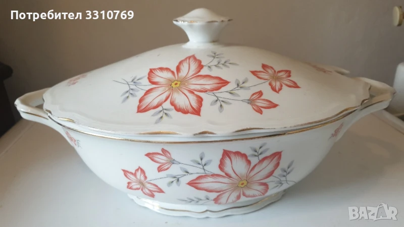 Голям красив порцеланов супник , снимка 1