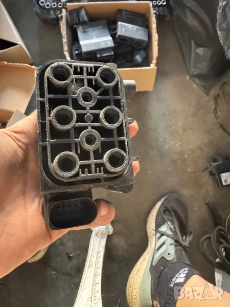 Audi A6 4F разпределител въздуй, снимка 1