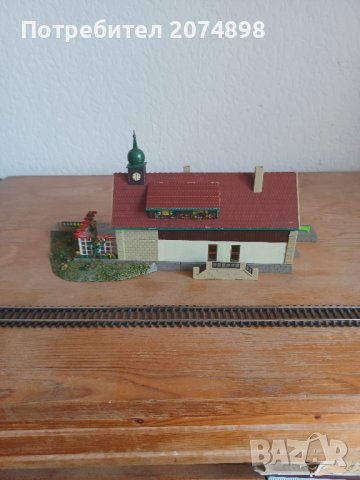 Ретро гара с часовник, стандарт НО 1:87, снимка 2 - Колекции - 41725636