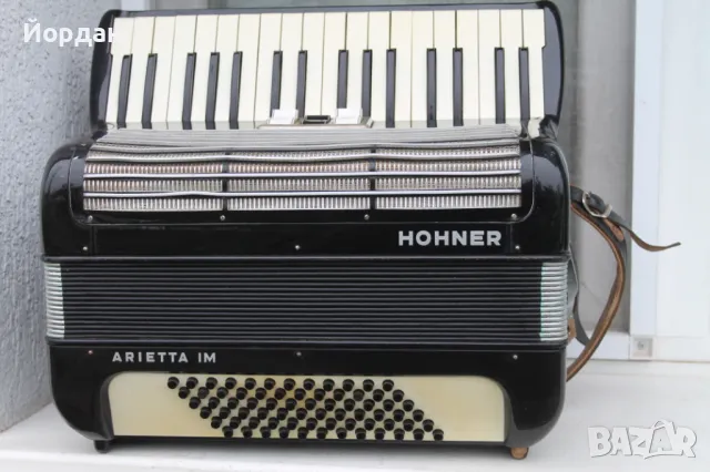 Немски акордеон ''Hohner Arietta IM'' 